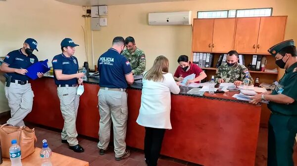 Hacienda confirma reajuste de haberes en fuerzas públicas desde este mes - Economía - ABC Color