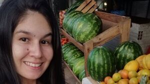 Apareció la Miss Frutera, la vendedora viral