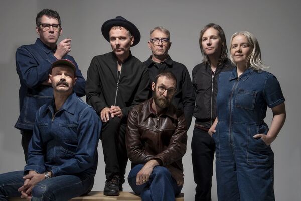 Belle And Sebastian anuncia nuevo álbum “Late Developers”