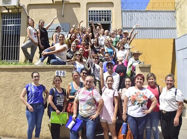 Directoras de arte se manifiestan ante falta de respuesta del MEC - Nacionales - ABC Color