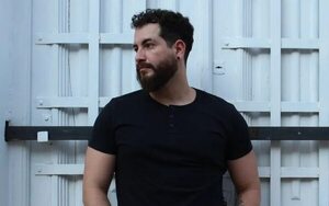 Fer Velázquez lanzó el EP “T-Surge” - Música - ABC Color