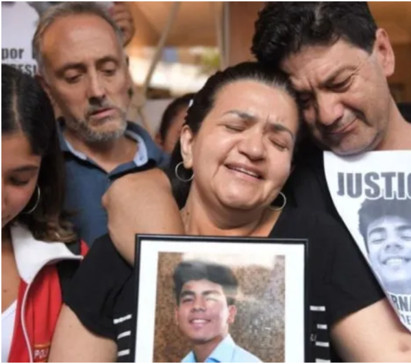 La pobre symi de Fernando Báez desconsolada tras escuchar los audios de los rugbistas que mataron a su hijo