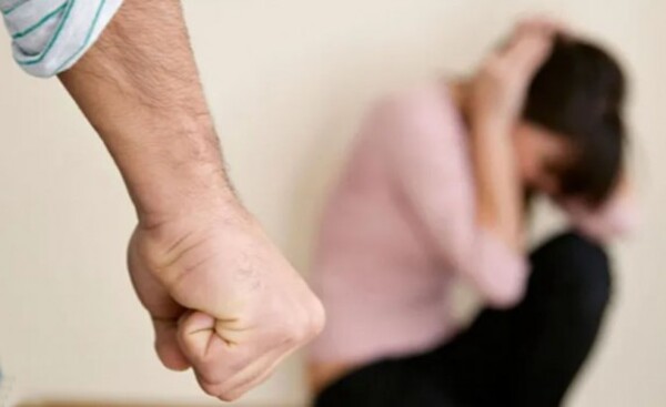 Imputan a un hombre que golpeó brutalmente a su expareja