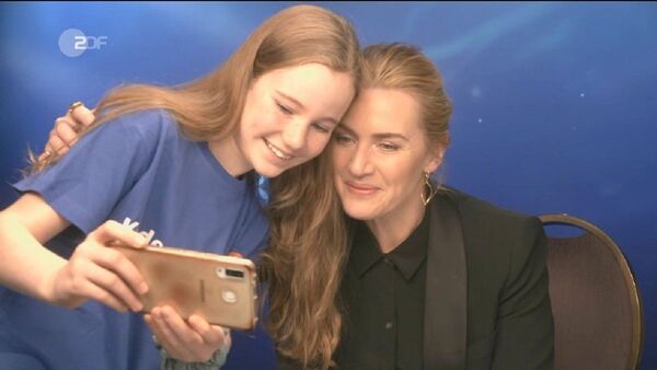 La increíble reacción de Kate Winslet con una joven periodista