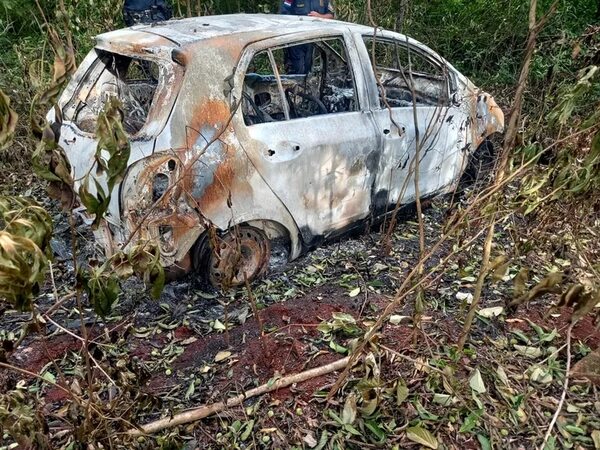 Minga Guazú: hallan incinerado vehículo de joven asesinado - ABC en el Este - ABC Color