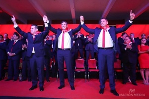 TEP de ANR proclama a ganadores de las internas y Cartes asume la presidencia de la ANR