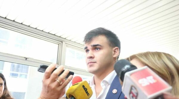Otorgan libertad ambulatoria a uno de los procesados por agresión a Zapag