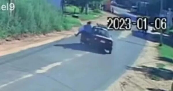 Dos detenidos por provocar un accidente de tránsito - Policiales - ABC Color