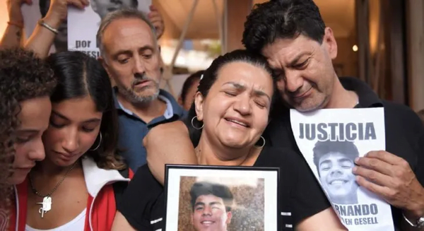 "Es muy desgarrador para mí", dice madre de Fernando Báez tras oír audios - Noticiero Paraguay