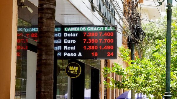 Dólar se mantiene por las nubes y ya alcanzó G. 7.400 en pizarras