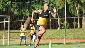 Retorno de Lucas Barrios en un momento era chiste