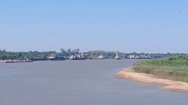 Bajante crítica: Sedimentos del Bermejo bloquean navegación sobre el río Paraguay - Nacionales - ABC Color