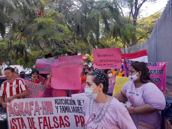 Diario HOY | Stock cero de medicamentos oncológicos, pacientes a la deriva y nadie responde