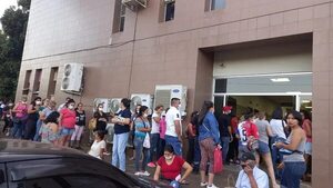 El suplicio de la ciudadanía para hacerse análisis de chikunguña - Nacionales - ABC Color