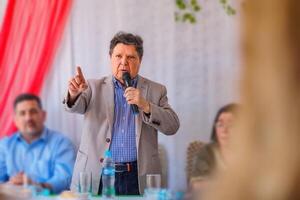 Euclides afirma que va ganar con votos colorados y liberales - El Trueno