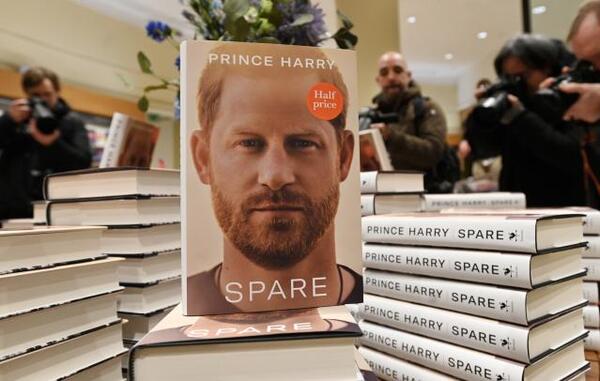 Diario HOY | Las memorias del príncipe Enrique inundan las librerías del Reino Unido