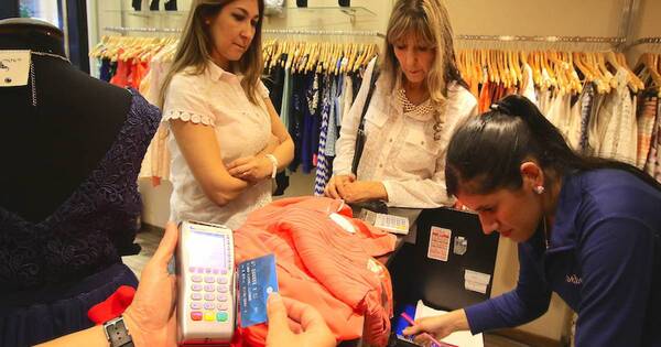 La Nación / Créditos se encarecen y podrían afectar consumo e inversión privada, afirman