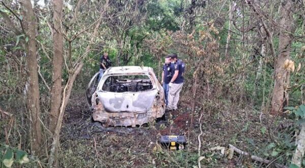 Hallan calcinado el auto del joven asesinado y quemado