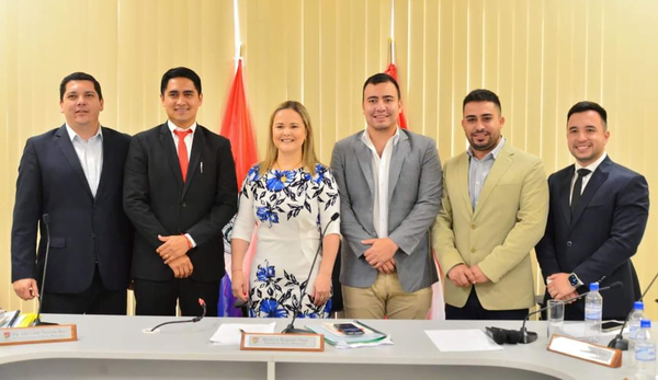 Concejales que estaban en contra de préstamo ahora "lloran" porque quieren cobrar sus sueldos - Noticiero Paraguay