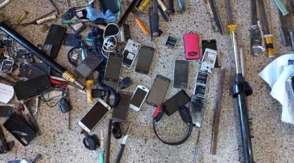 Requisa sorpresa en la cárcel de Itapúa: incautan estoques, celulares y droga