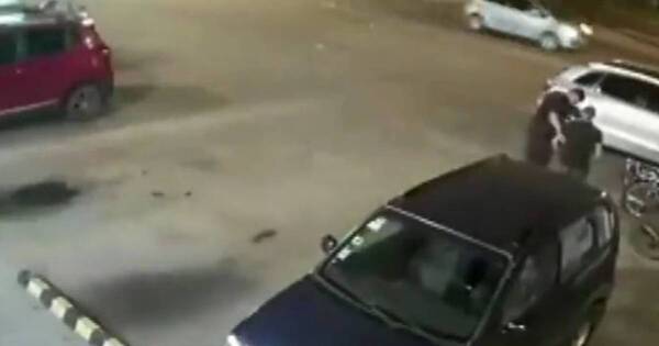 La Nación / Delincuente ingresó a un minimarket, intentó robar desodorantes, pero fue detenido