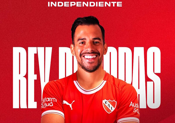Javier Báez fue presentado oficialmente en Independiente con un particular recuerdo