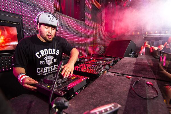 Deorro regresa a sus raíces en su nuevo EP “Reflect”