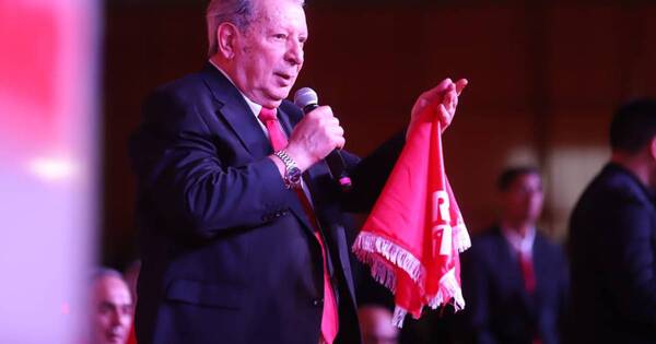 La Nación / Juan Carlos Galaverna aseguró que el Partido Colorado se mantendrá abierto para todos