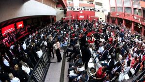 Acto de proclamación en la ANR reveló que heridas siguen abiertas