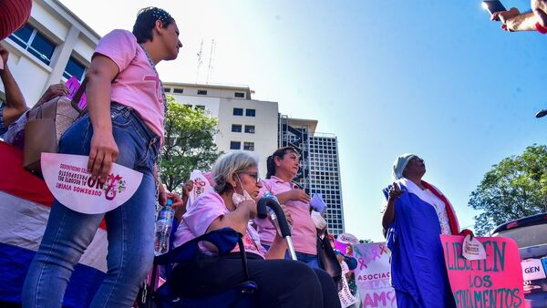 Tras protesta de pacientes con cáncer, prometen dar fármacos