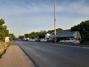 Reportan lento paso vehicular sobre el puente Remanso - Nacionales - ABC Color