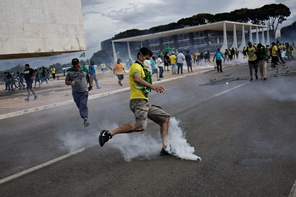 Brasil impondrá multas y penas de cárcel contra los manifestantes que participen en bloqueos de carreteras