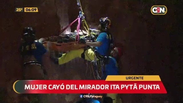 Una mujer cayó del mirador de Itá Pytã Punta - C9N