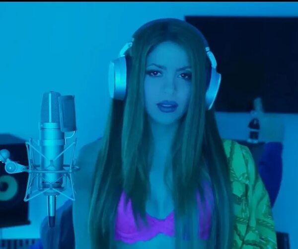 Shakira incendia las redes con su nueva canción de despecho contra Piqué - Gente - ABC Color