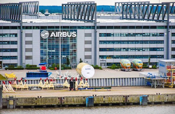 Airbus experimenta tecnologías de pilotaje automático en vuelo y en tierra - Revista PLUS
