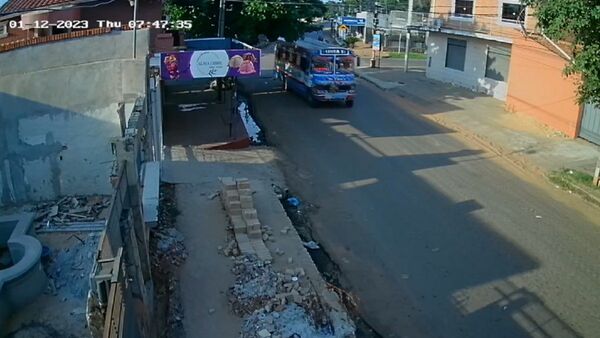 Mujer muere tras ser arrollada por un colectivo en San Lorenzo
