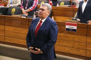 Denuncian presunto cobro irregular de supuestas víctimas de la dictadura - PDS RADIO Y TV