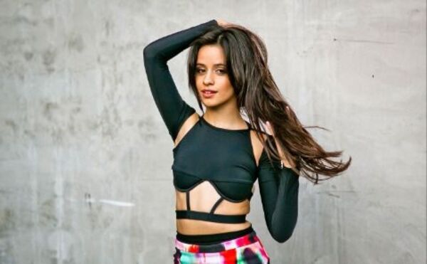 Camila Cabello pide amor y 'nuevas experiencias' al nuevo año