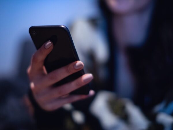 Ataques de sextorsión: ¿Qué hacer? - trece