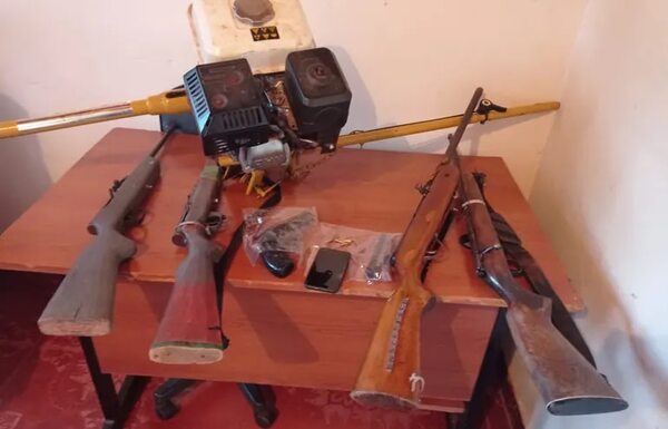 Detienen a dos colonos y requisan armas de fuego - Nacionales - ABC Color