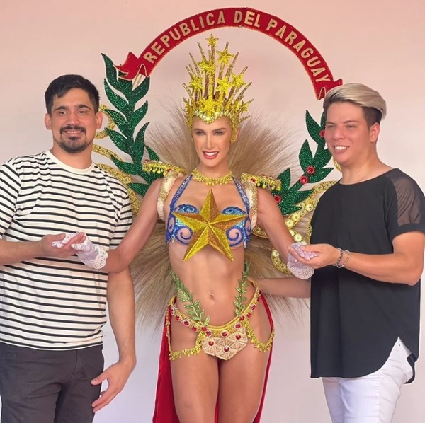 De Encarnación al mundo: Jóvenes artesanos fueron los encargados del traje alegórico de la Miss Universo Paraguay
