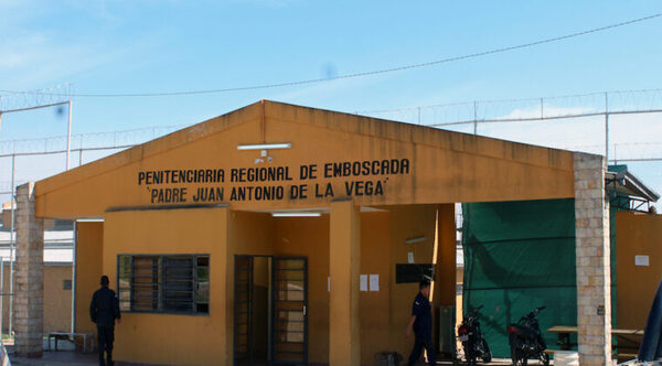 Hallan muerto a un interno en la cárcel de Emboscada - Noticiero Paraguay
