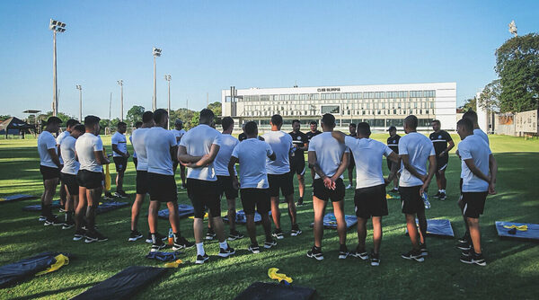 El futbolista que no tiene lugar en Olimpia y está cerca de un club de Argentina