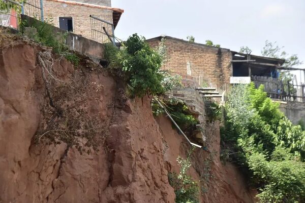 “Nenecho” se desentiende del accidente en Ita Pyta Punta y vecinos dicen estar hartos de sus mentiras - Nacionales - ABC Color