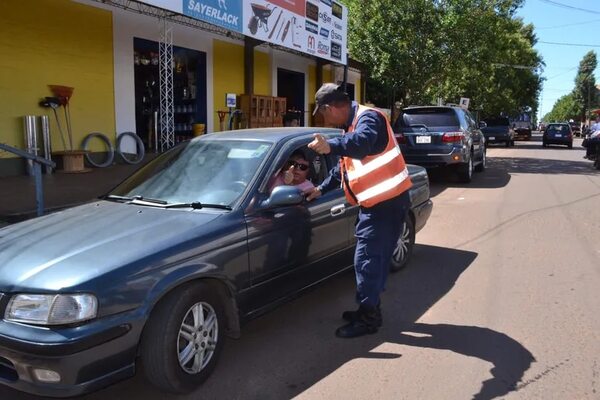 Ciudadanos exigen ordenamiento de tránsito en el microcentro de San Juan Nepomuceno - Nacionales - ABC Color