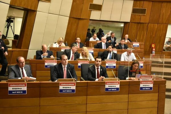 El Gobierno de Abdo Benítez quiere renegociar todo el Tratado de Itaipú - Economía - ABC Color