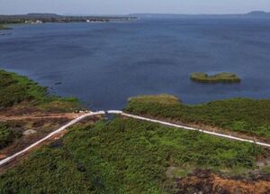 Diario HOY | Estudio confirma efecto positivo del dique de geobolsas instalado Lago Ypacaraí
