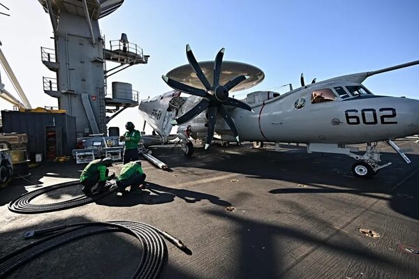 OTAN despliega en Rumanía aviones de vigilancia para seguir actividad rusa - Mundo - ABC Color