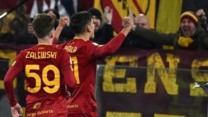 Dybala se erige en líder del Roma y sella el pase a cuartos