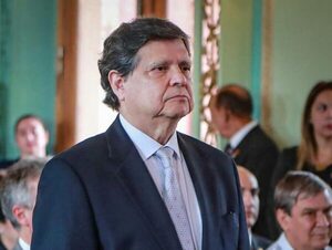 Euclides Acevedo señala que no tuvo participación en la trama contra Ferreiro · Radio Monumental 1080 AM